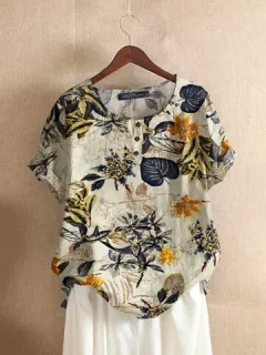 Blusa con botones y estampado de plantas por toda la prenda