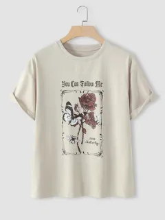 Camiseta gráfica Letras de flores de mariposa