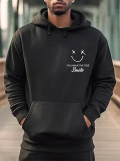 Sudaderas con capucha con estampado de letras en el pecho y sonrisa