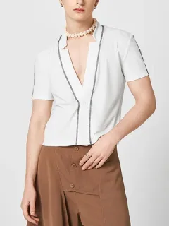 Crop con cuello en V y pespuntes Camisa