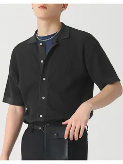 Camisa con botones y cuello de solapa de punto acanalado