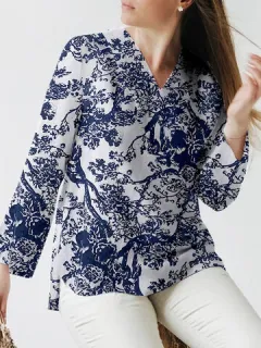 Blouse with slit hem and plant print