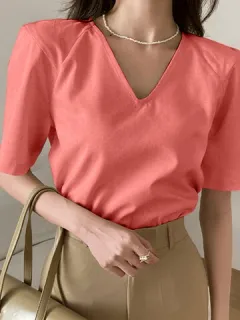 Blusa de manga corta con cuello en V liso