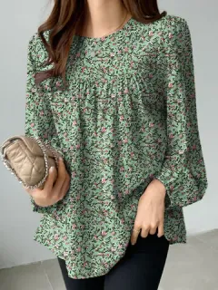 Blusa con estampado floral de florecitas