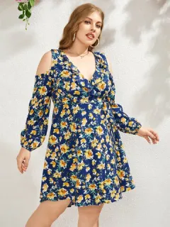 Ribete con volantes y estampado floral de talla grande Vestido