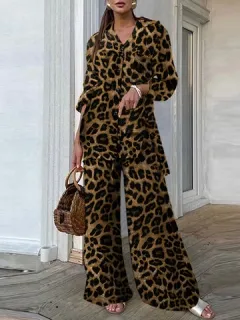 Conjunto de solapa con estampado de leopardo