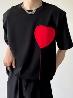 Camiseta con parche de corazón Cuello