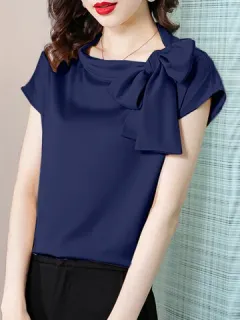 Blusa de satén con lazo liso Cuello